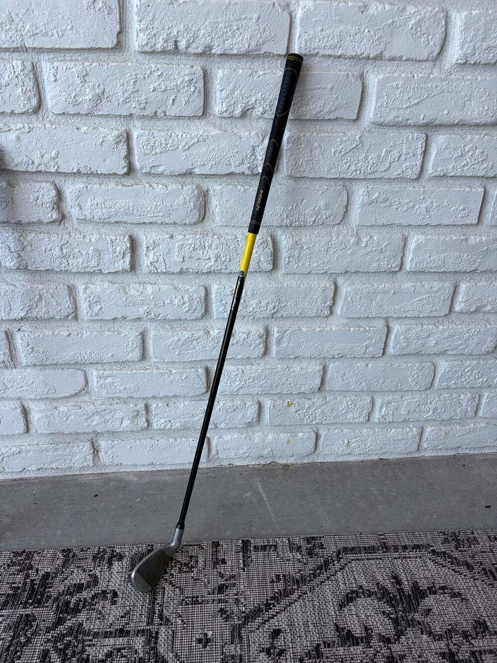 Intech Lancer 7 Iron PowerFlex Shaft Junior Golf Club